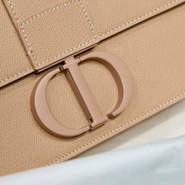 MONTAIGNE 24 IN BISQUE BEIGE CALFSKIN