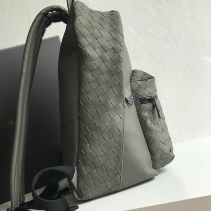 SMALL INTRECCIATO 41 BACKPACK IN CHARCOAL BLACK CALFSKIN