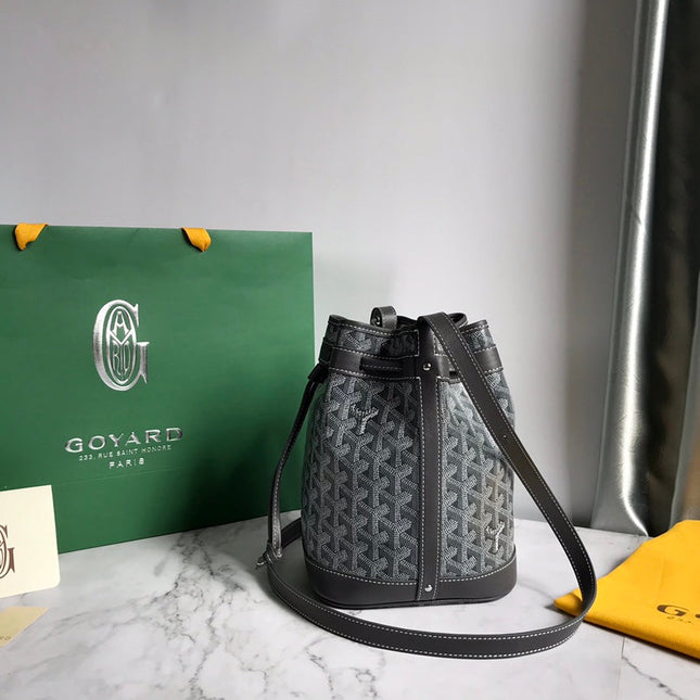 PETIT FLOT BUCKET BAG 22 IN GRAY GOYARDINE CANVAS AND LAMBSKIN TRIM