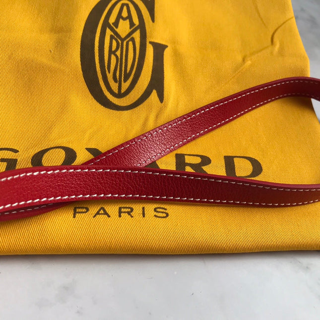 PETIT FLOT BUCKET BAG 22 IN CLASSIC RED GOYARDINE CANVAS AND LAMBSKIN TRIM