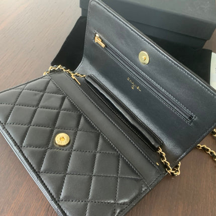 WOC 19CM BLACK LAMBSKIN GOLD HARDWARE