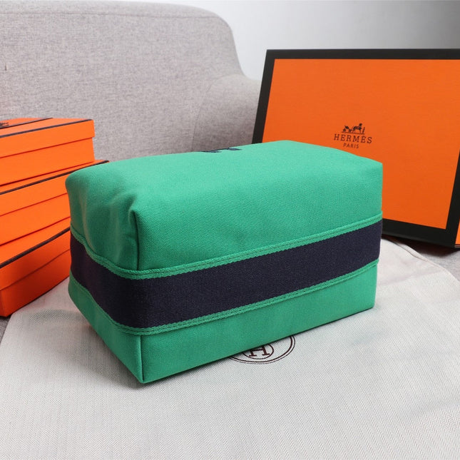 HM BRIDE-A-BRAC 25 JADE CANVAS