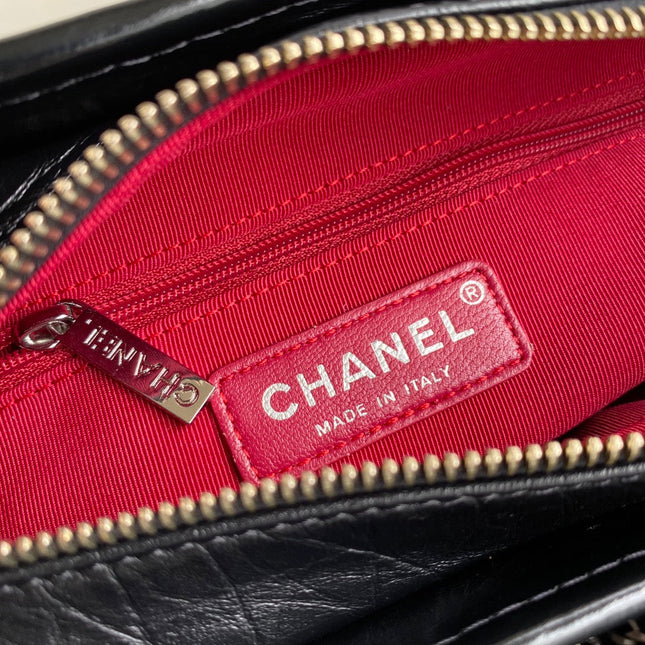 CC GABRIELLE MINI 20 HOBO BAG IN BLACK CALFSKIN