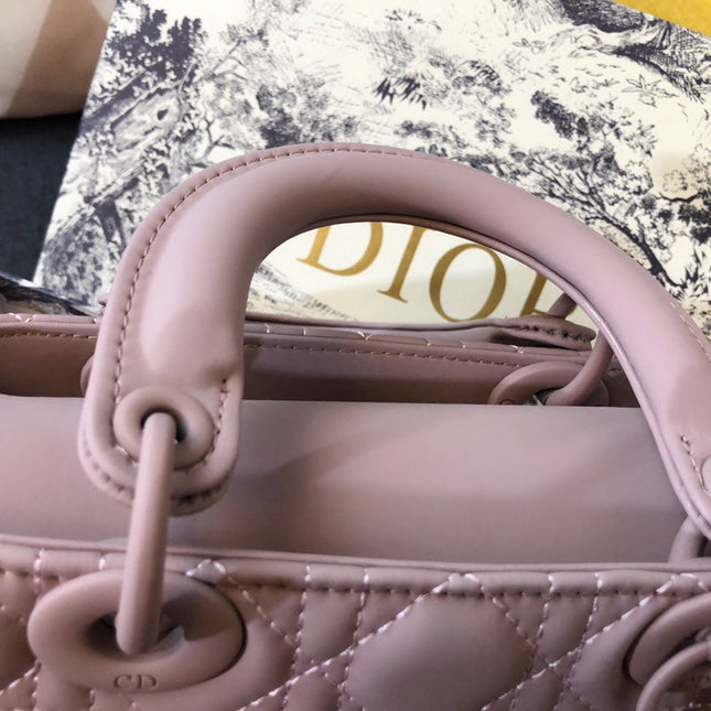 MEDIUM LADY 20 BAG IN LIGHT PINK CALFSKIN