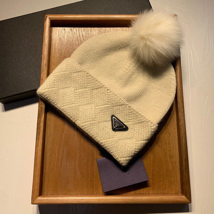 BEANIE HAT IN BISQUE BEIGE WOOL AND RABBIT FUR 361433
