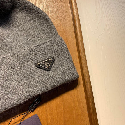 BEANIE HAT IN DOVE GRAY WOOL AND RABBIT FUR 361434