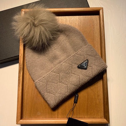 BEANIE HAT IN CAMEL BROWN WOOL AND RABBIT FUR 361437