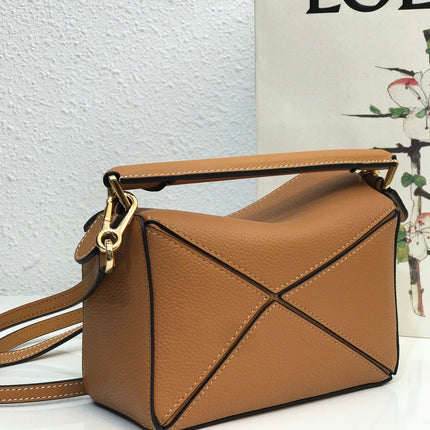 LOE MINI 18 PUZZLE BAG IN WARM DESERT CALFSKIN