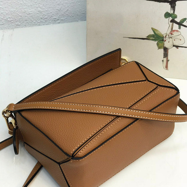 LOE MINI 18 PUZZLE BAG IN WARM DESERT CALFSKIN
