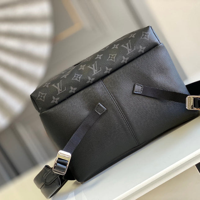 DISCOVERY BACKPACK 40 IN BLACK MONOGRAM CANVAS