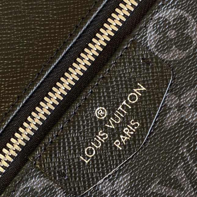 DISCOVERY BACKPACK 40 IN BLACK MONOGRAM CANVAS