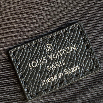 DISCOVERY BACKPACK 40 IN BLACK MONOGRAM CANVAS
