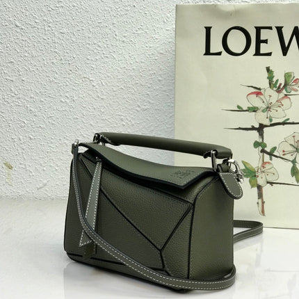 LOE MINI 18 PUZZLE BAG IN JUNIPER GREEN CALFSKIN