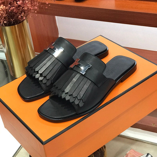 ROYAL SANDAL BLACK LAMBSKIN