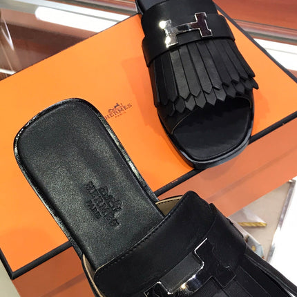 ROYAL SANDAL BLACK LAMBSKIN