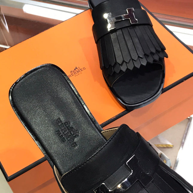 ROYAL SANDAL BLACK LAMBSKIN