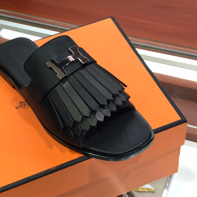 ROYAL SANDAL BLACK LAMBSKIN