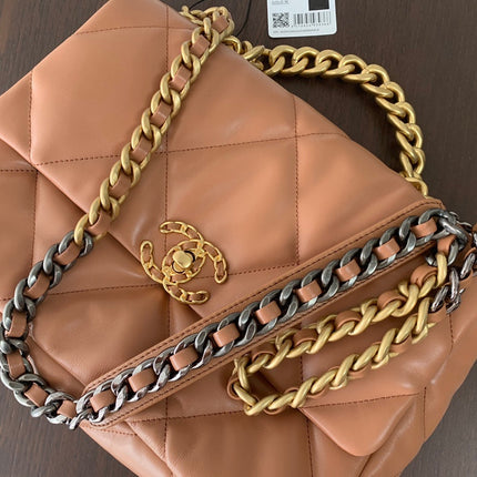 19 FLAP BAG 30 BROWN GOATSKIN