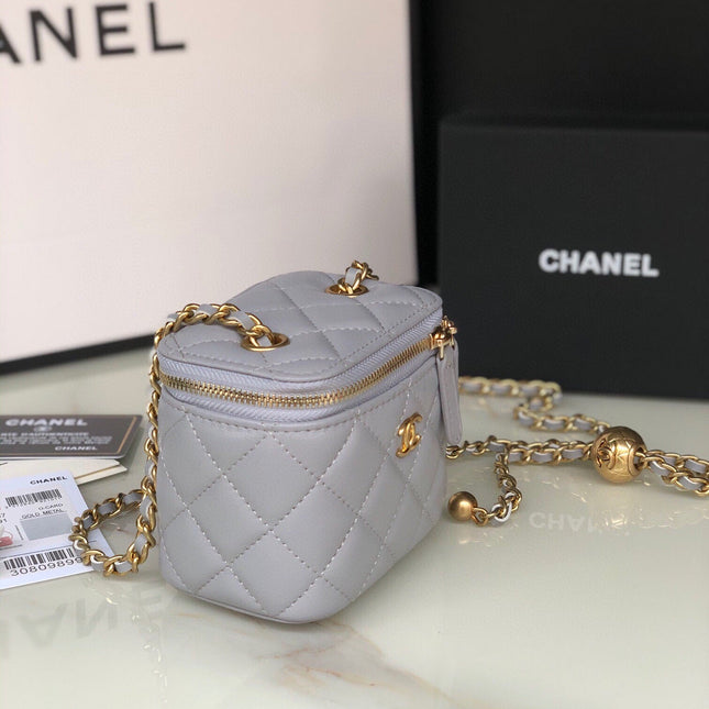 CC MINI 11 VANITY CHAIN IN LIGHT GREY CALFSKIN GOLD HARDWARE