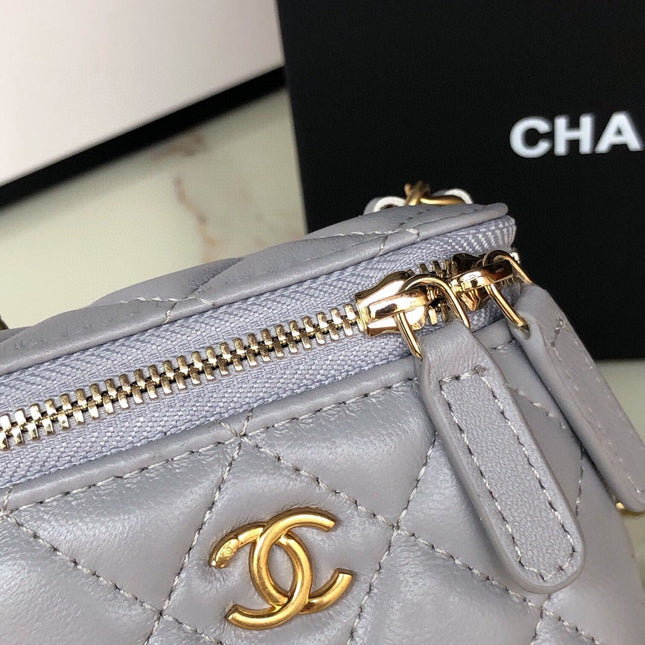 CC MINI 11 VANITY CHAIN IN LIGHT GREY CALFSKIN GOLD HARDWARE