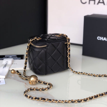 CC MINI 11 VANITY CHAIN IN BLACK CALFSKIN GOLD HARDWARE