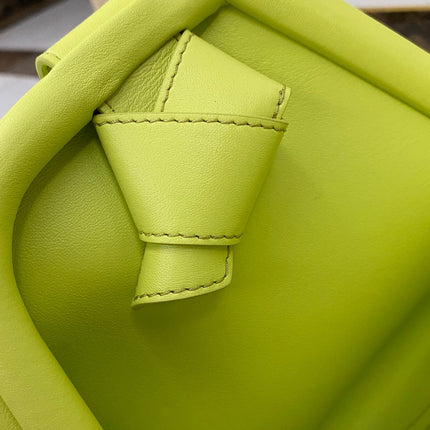 TRIANGLE HANDLE BAG 31 IN VOLT GREEN LAMBSKIN