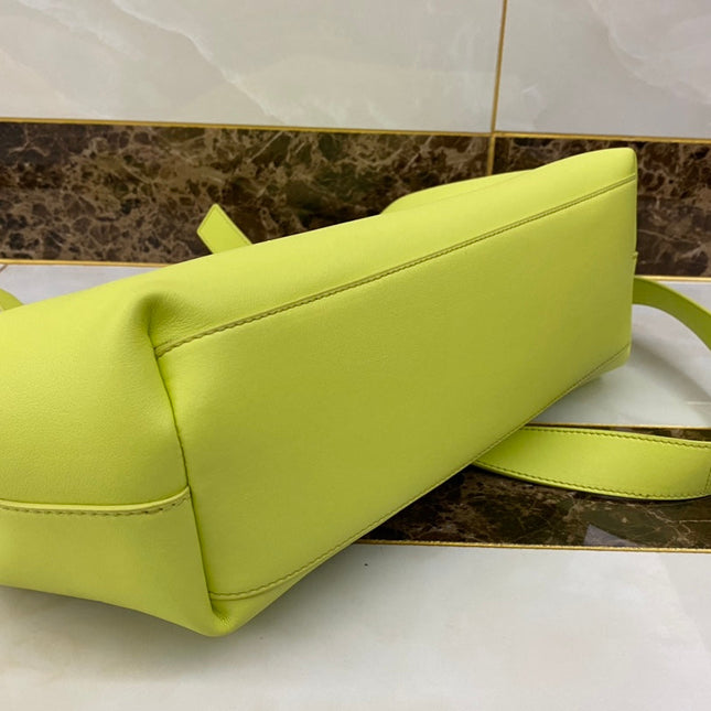 TRIANGLE HANDLE BAG 31 IN VOLT GREEN LAMBSKIN