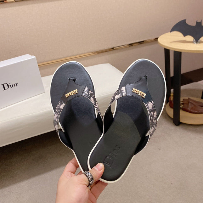 CD ALIAS THONG SANDAL BLACK CALFSKIN