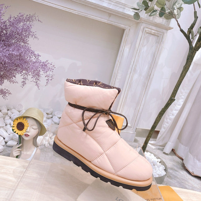 PILLOW COMFORT ANKLE BOOTS IN LIGHT PINK NYLON
