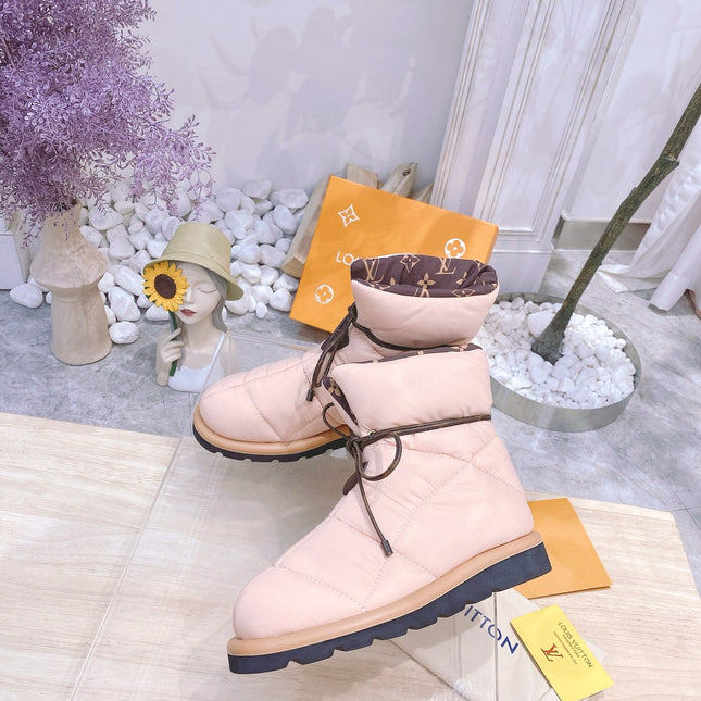 PILLOW COMFORT ANKLE BOOTS IN LIGHT PINK NYLON