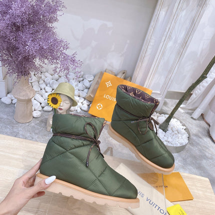 PILLOW COMFORT ANKLE BOOTS IN ARMY GREEN NYLON