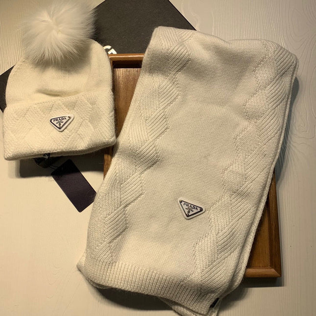 SET SCARF AND HAT IN WHITE WOOL AND RABBIT FUR 416368