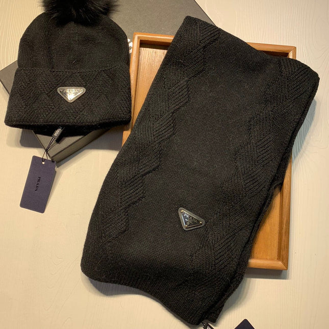 SET SCARF AND HAT IN BLACK WOOL AND RABBIT FUR 416369