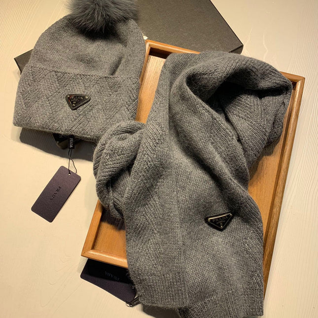 SET SCARF AND HAT IN DOVE GRAY WOOL AND RABBIT FUR 416366