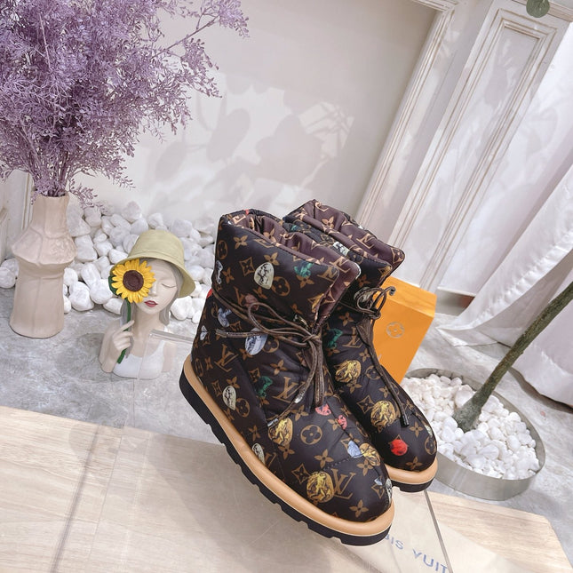 PILLOW COMFORT ANKLE BOOTS IN CHOCOLATE BROWN MONOGRAM NYLON