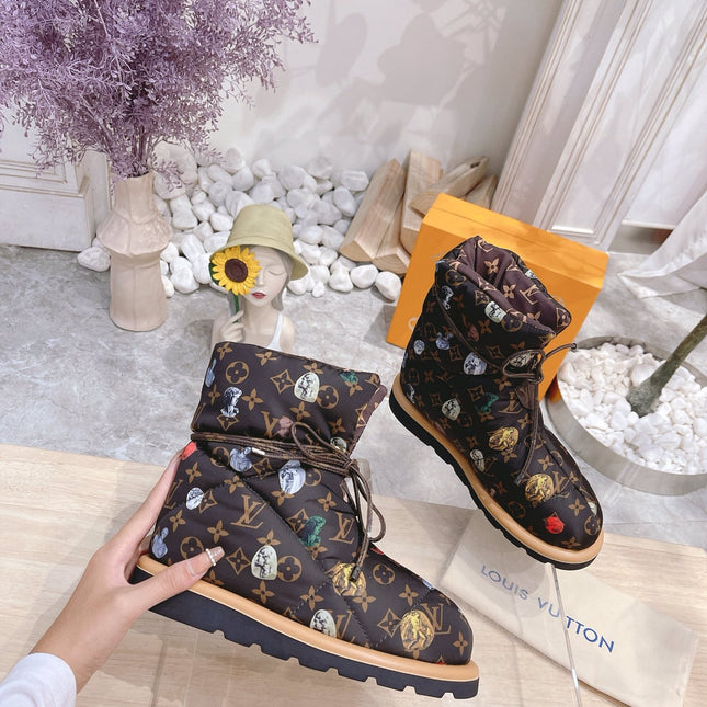 PILLOW COMFORT ANKLE BOOTS IN CHOCOLATE BROWN MONOGRAM NYLON