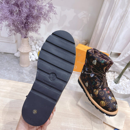 PILLOW COMFORT ANKLE BOOTS IN CHOCOLATE BROWN MONOGRAM NYLON