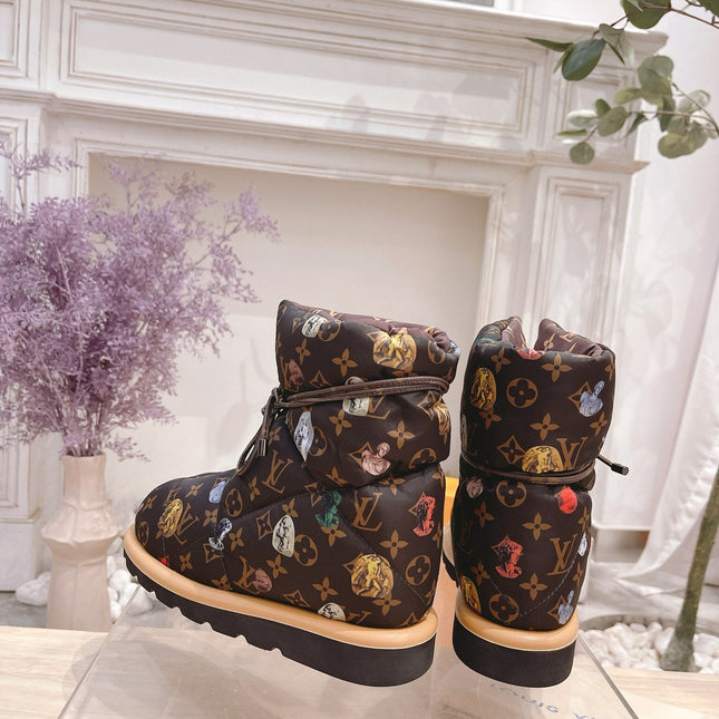 PILLOW COMFORT ANKLE BOOTS IN CHOCOLATE BROWN MONOGRAM NYLON