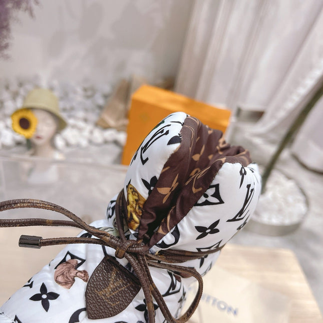 PILLOW COMFORT ANKLE BOOTS IN WHITE MIX BLACK MONOGRAM NYLON