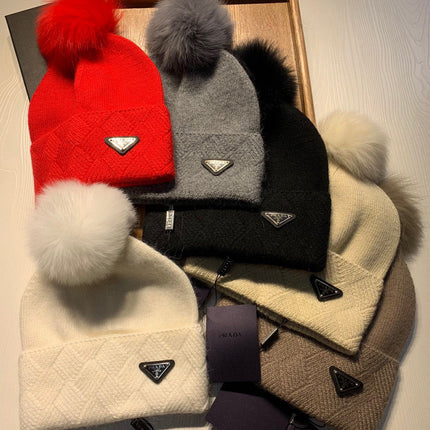 BEANIE HAT IN BLACK WOOL AND RABBIT FUR 361438