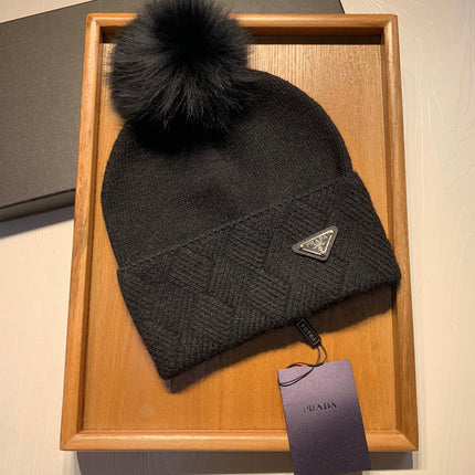 BEANIE HAT IN BLACK WOOL AND RABBIT FUR 361438