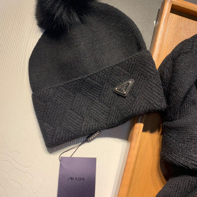 BEANIE HAT IN BLACK WOOL AND RABBIT FUR 361438