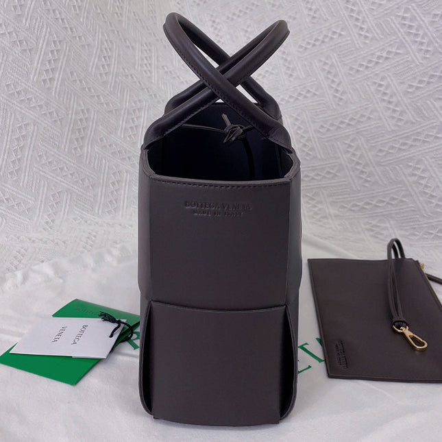 SMALL ARCO TOTE 30 IN MORTAR PURPLE LAMBSKIN