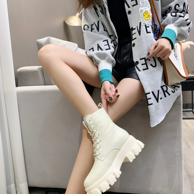 PRADA 25S SNOW BOOTS  IN WHITE CALFSKIN