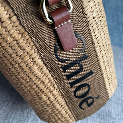 SMALL WOODY BASKET 17 IN NATURAL FIBERS BROWN WEBBING DARK BROWN CALFSKIN