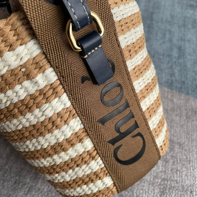 SMALL WOODY BASKET 17 IN BROWN AND WHITE FIBERS BROWN WEBBING BLACK CALFSKIN