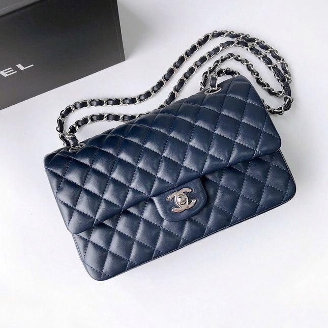 CC CLASSIC FLAP BAG 25 IN NAVY BLUE LAMBSKIN SILVER HARDWARE