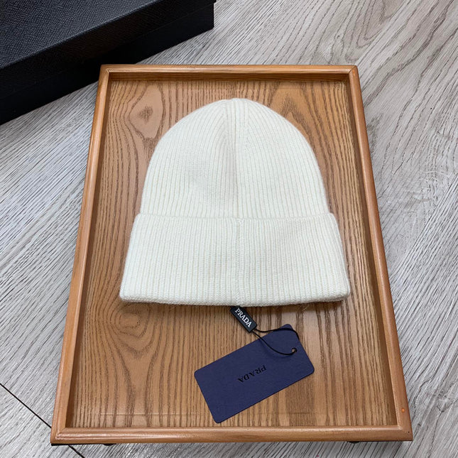 BEANIE HAT IN WHITE WOOL 431356