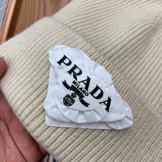 BEANIE HAT IN BISQUE BEIGE WOOL 431355