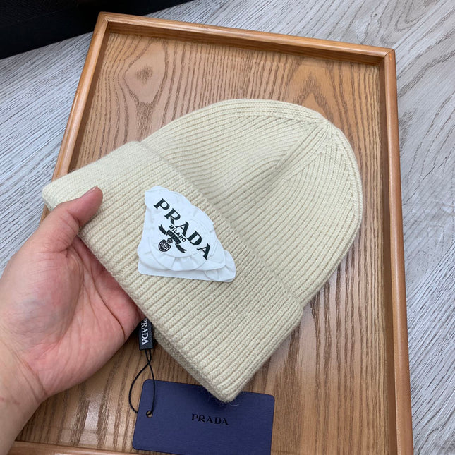 BEANIE HAT IN BISQUE BEIGE WOOL 431355